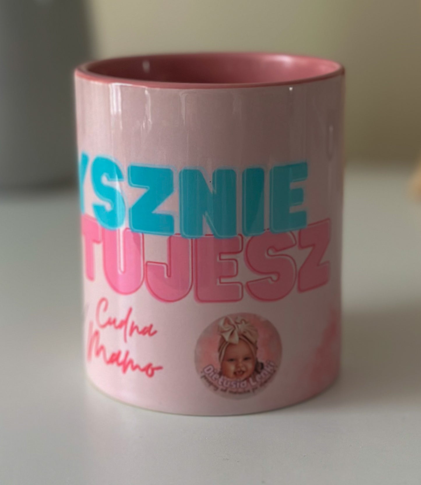 Kubek PYSZNIE GOTUJESZ CUDNA MAMO 🌸